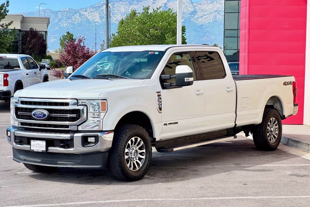 2020 White Metallic Ford Super Duty F-350 SRW Lariat 4X4 Truck