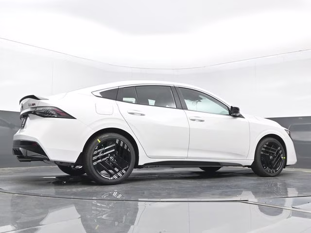 2026 Aspen White Tricoat Nissan Sentra SR FWD Sedan