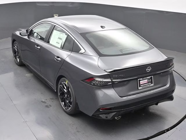 2026 Gun Metallic Nissan Sentra SR FWD Sedan