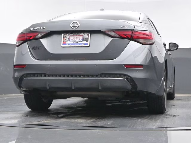 2022 Gun Metallic Nissan Sentra SV FWD Sedan