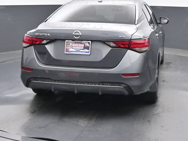 2022 Gun Metallic Nissan Sentra SV FWD Sedan