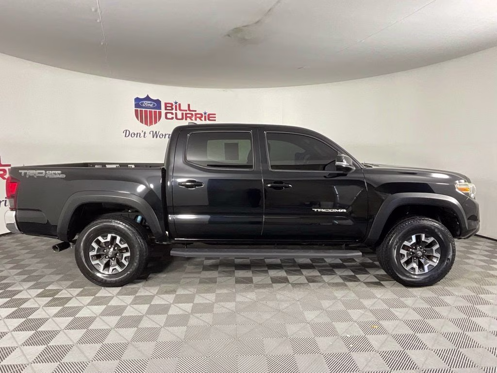 2018 Midnight Black Metallic Toyota Tacoma TRD Off-Road RWD Truck