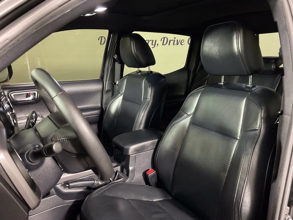 2021 Midnight Black Metallic Toyota Tacoma TRD Off-Road 4X4 Truck