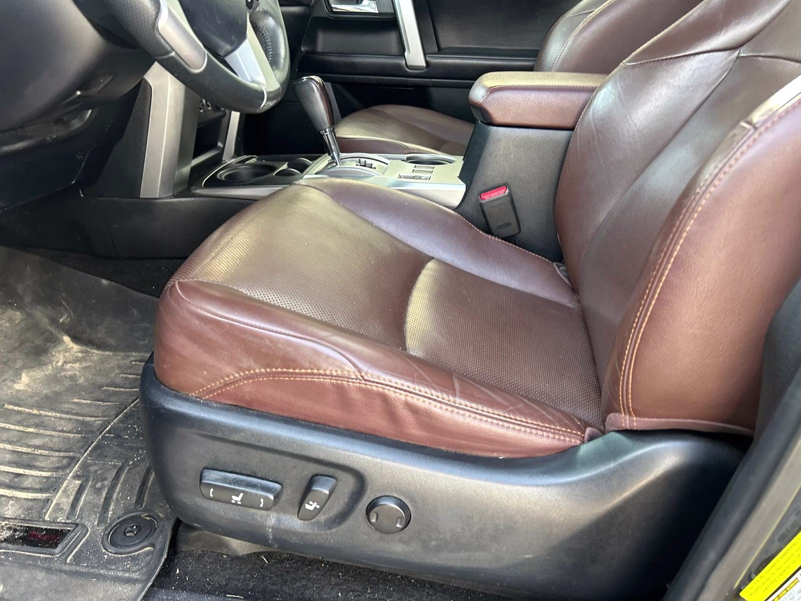 2016 Midnight Black Metallic Toyota 4Runner Limited RWD SUV