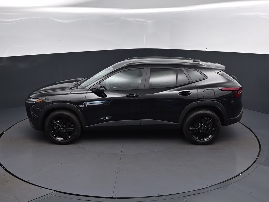 2026 Black Metallic Chevrolet Trax ACTIV FWD SUV