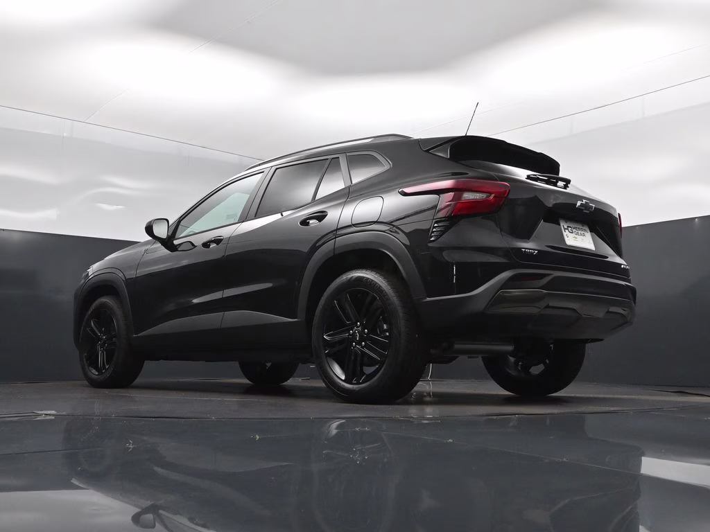 2026 Black Metallic Chevrolet Trax ACTIV FWD SUV