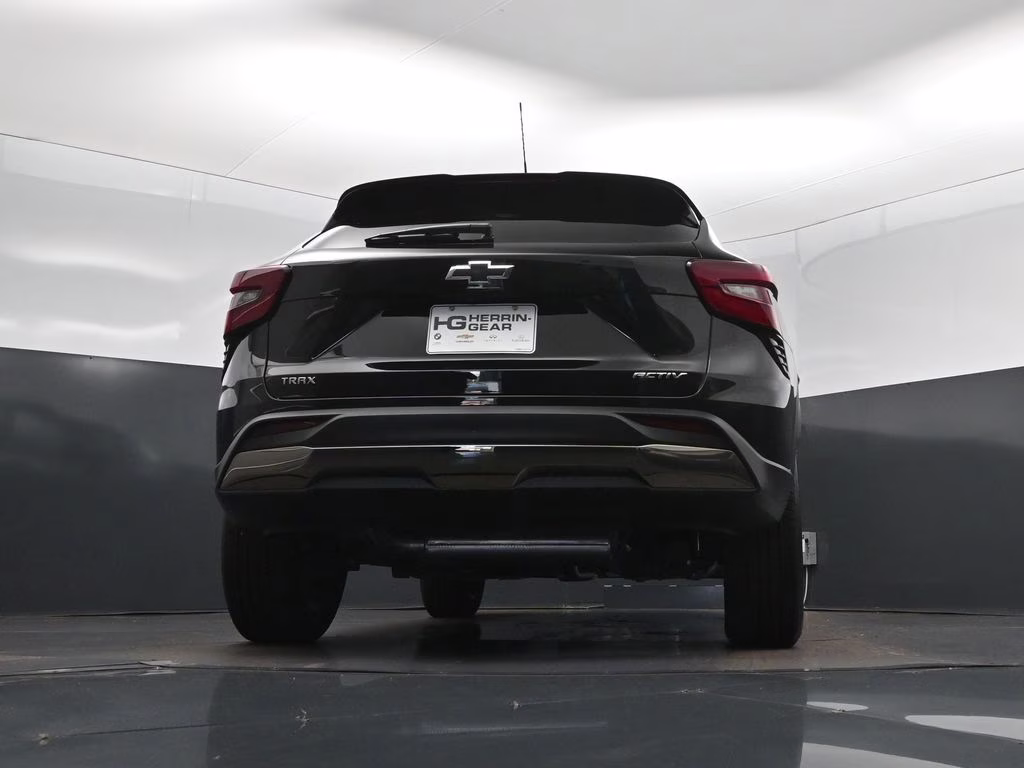 2026 Black Metallic Chevrolet Trax ACTIV FWD SUV