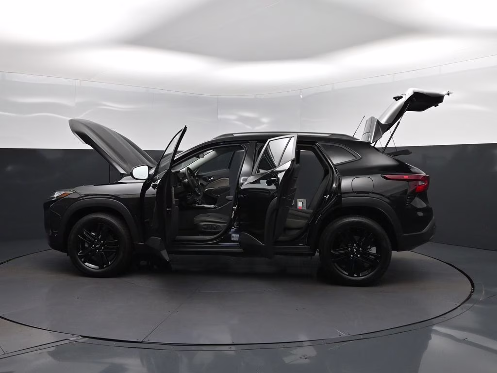 2026 Black Metallic Chevrolet Trax ACTIV FWD SUV