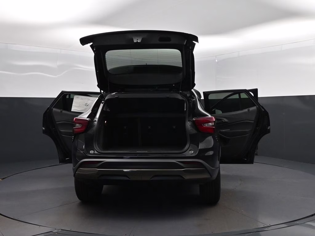 2026 Black Metallic Chevrolet Trax ACTIV FWD SUV