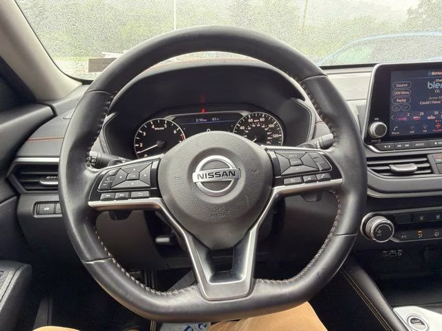 2020 Gun Metallic Nissan Altima 2.5 SR FWD Sedan