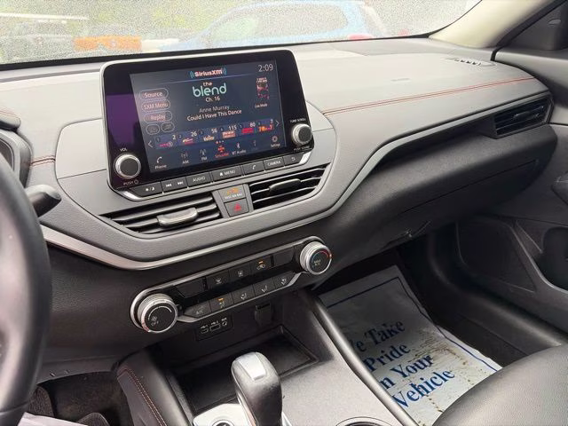 2020 Gun Metallic Nissan Altima 2.5 SR FWD Sedan