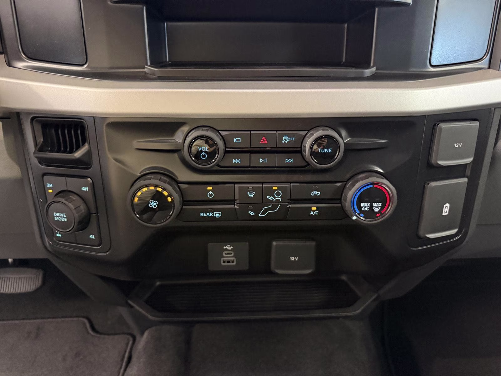 2026 Argon Blue Metallic Ford Super Duty F-350 SRW XL 4X4 Truck