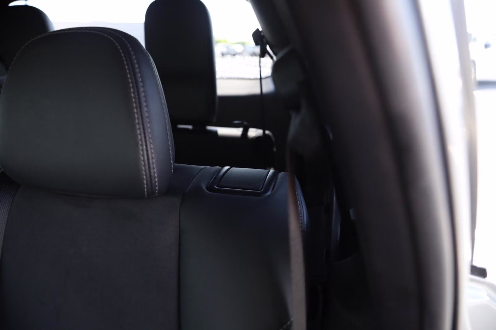 2023 Mercury Gray Metallic Mitsubishi Outlander SE AWD S-AWC