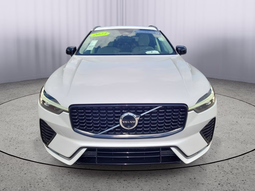 2024 Crystal White Metallic Volvo XC60 Plus Dark Theme AWD SUV