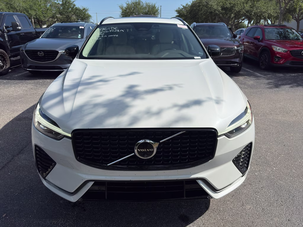 2024 Crystal White Metallic Volvo XC60 Plus Dark Theme AWD SUV