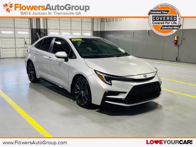2024 Classic Silver Metallic Toyota Corolla SE Sedan