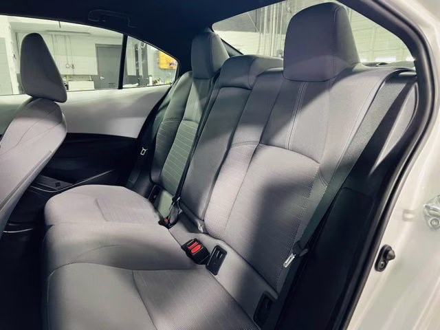 2024 Classic Silver Metallic Toyota Corolla SE FWD Sedan