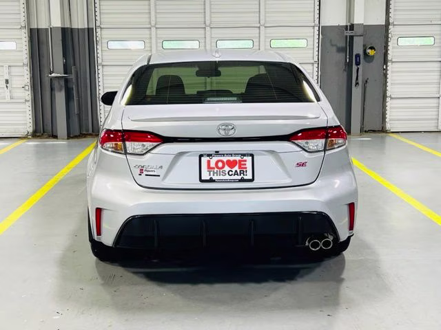 2024 Classic Silver Metallic Toyota Corolla SE FWD Sedan