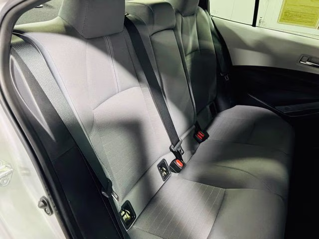2024 Classic Silver Metallic Toyota Corolla SE FWD Sedan