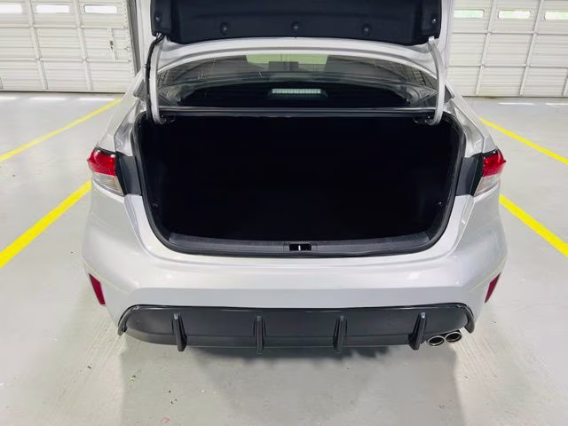 2024 Classic Silver Metallic Toyota Corolla SE FWD Sedan