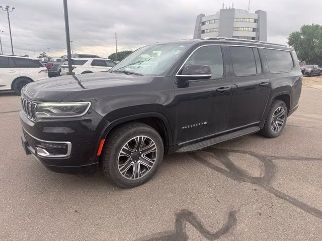 2023 Diamond Black Crystal Pearlcoat Jeep Wagoneer L Series II 4X4 SUV