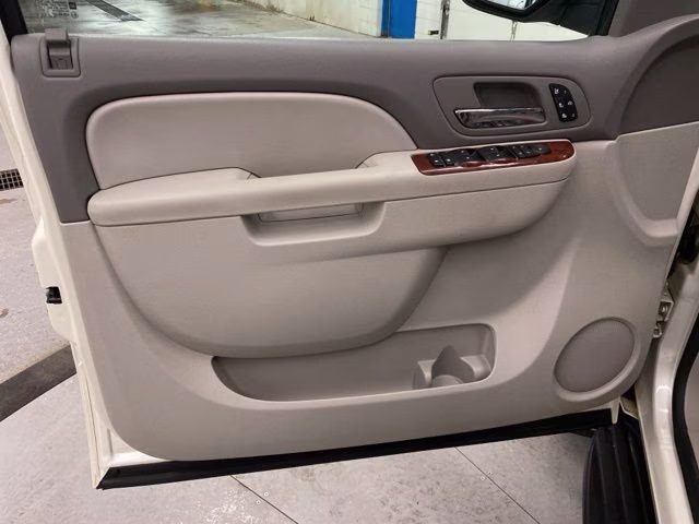 2012 White Diamond Clearcoat Chevrolet Tahoe LTZ 4X4 SUV