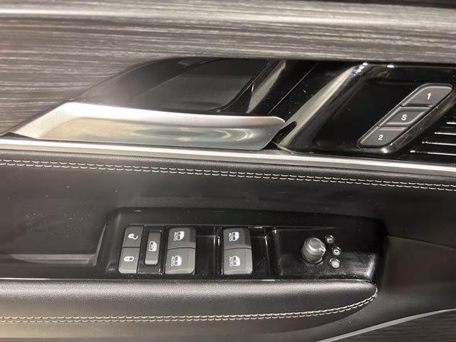 2023 Diamond Black Crystal Pearlcoat Jeep Wagoneer L Series II 4X4 SUV