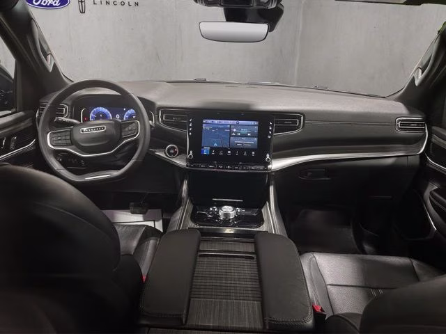 2023 Diamond Black Crystal Pearlcoat Jeep Wagoneer L Series II 4X4 SUV