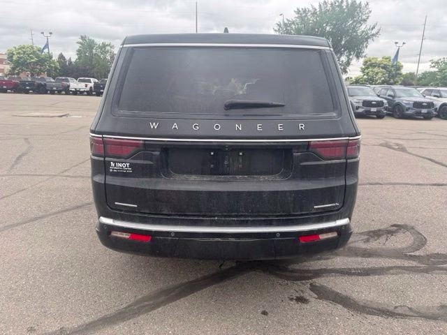 2023 Diamond Black Crystal Pearlcoat Jeep Wagoneer L Series II 4X4 SUV