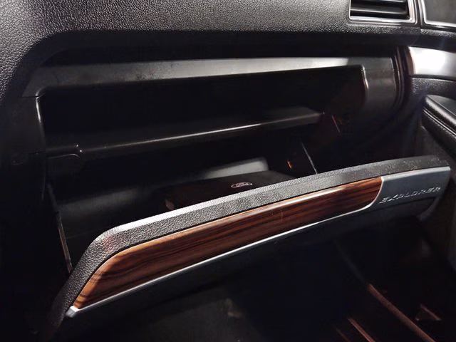 2019 Ingot Silver Metallic Ford Explorer Limited 4X4 SUV