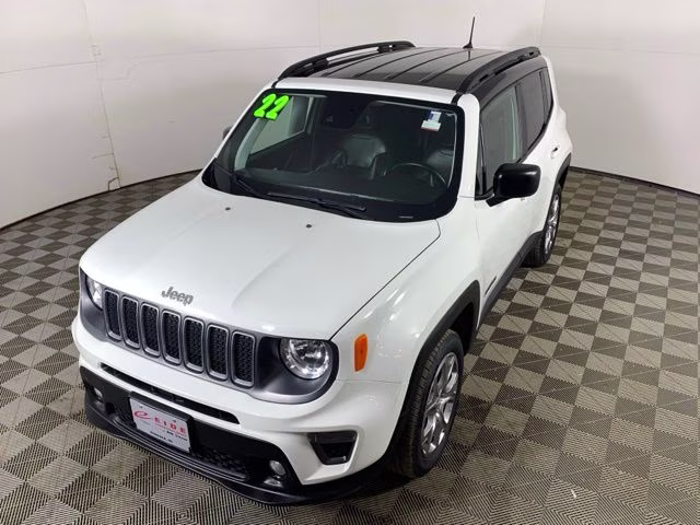 2022 Alpine White Clearcoat Jeep Renegade Limited 4X4 SUV