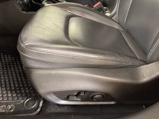 2022 Alpine White Clearcoat Jeep Renegade Limited 4X4 SUV