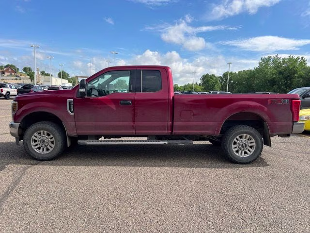 2019 Ruby Red Metallic Ford Super Duty F-250 SRW XLT 4X4 Truck