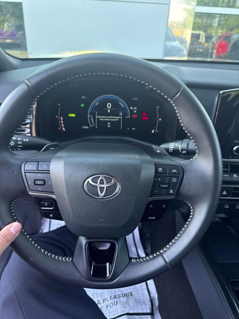 2025 Midnight Black Metallic Toyota Camry SE FWD Sedan