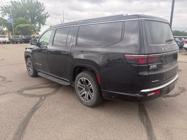 2023 Diamond Black Crystal Pearlcoat Jeep Wagoneer L Series II 4X4 SUV