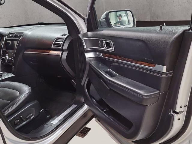 2019 Ingot Silver Metallic Ford Explorer Limited 4X4 SUV