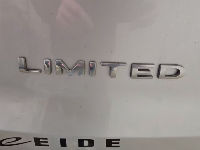 2019 Ingot Silver Metallic Ford Explorer Limited 4X4 SUV