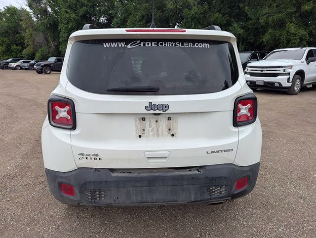 2022 Alpine White Clearcoat Jeep Renegade Limited 4X4 SUV