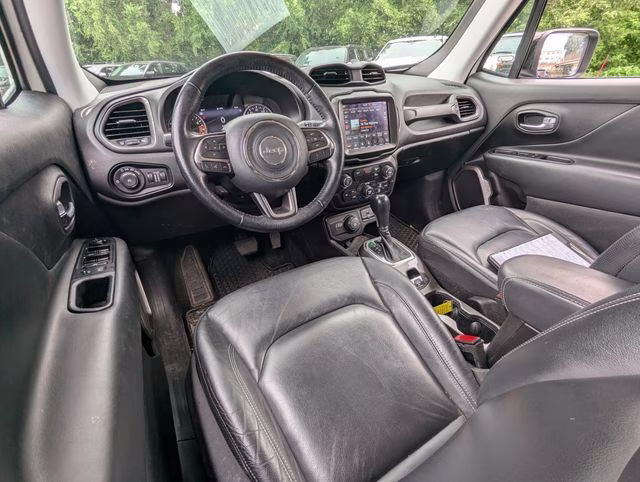 2022 Alpine White Clearcoat Jeep Renegade Limited 4X4 SUV