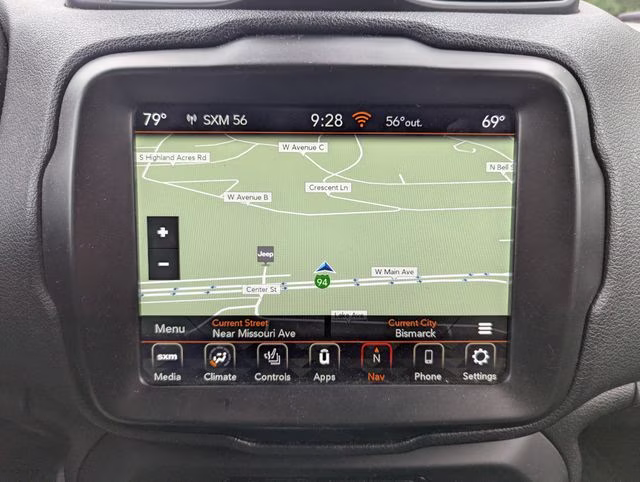 2022 Alpine White Clearcoat Jeep Renegade Limited 4X4 SUV