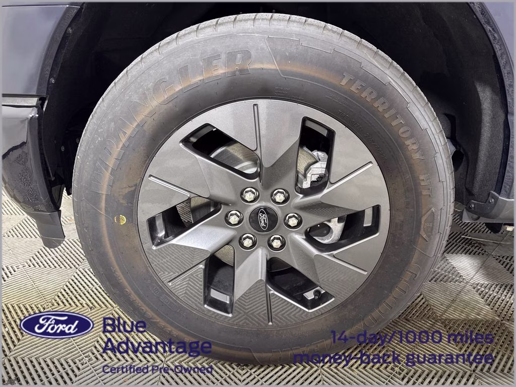2025 Blue Metallic Ford F-150 Lightning Lariat AWD Truck