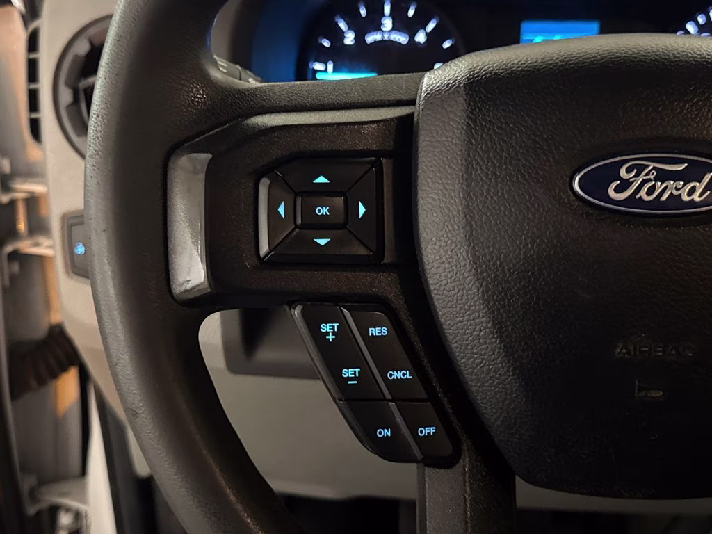 2021 Oxford White Ford E-350SD Base RWD Truck