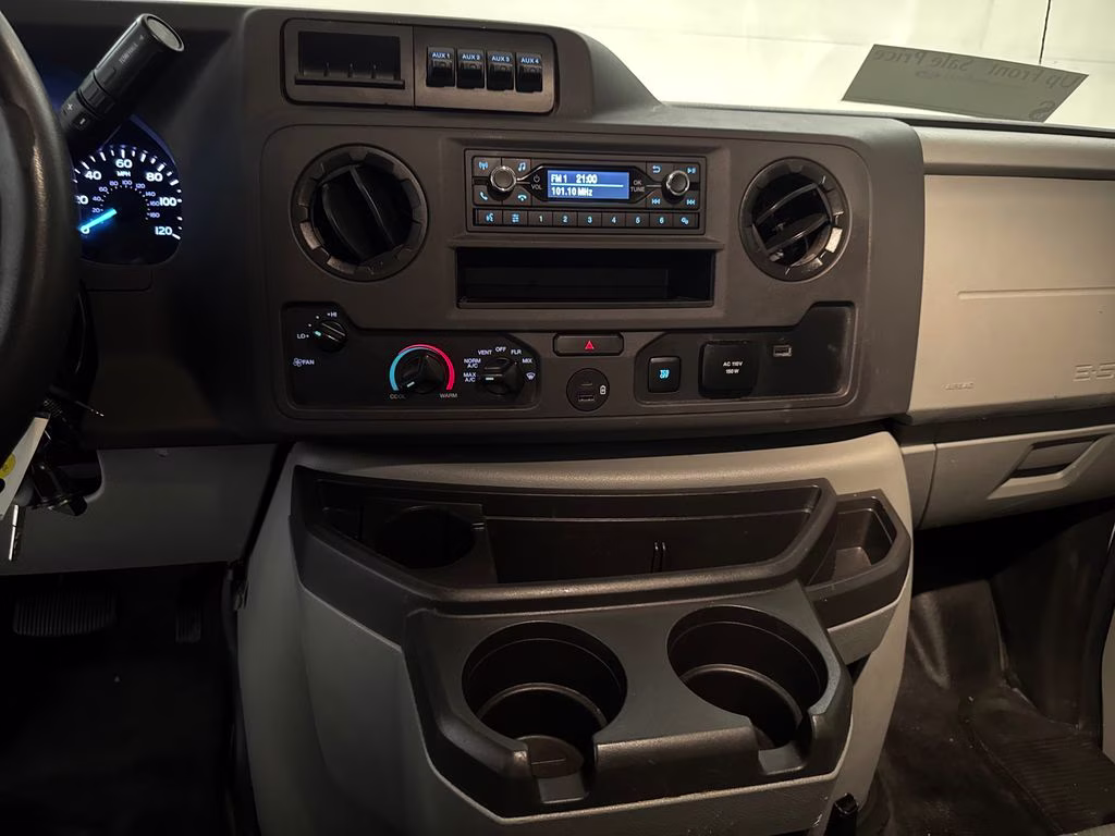 2021 Oxford White Ford E-350SD Base RWD Truck