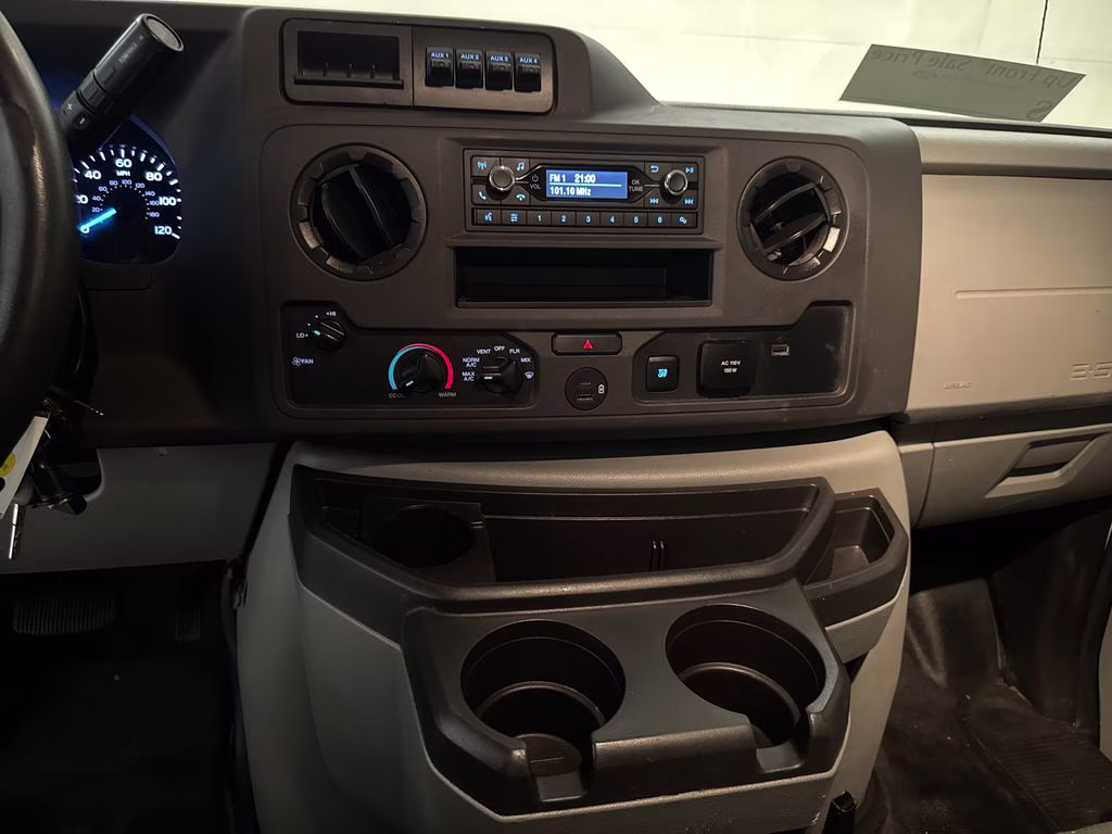 2021 Oxford White Ford E-350SD Base RWD Truck