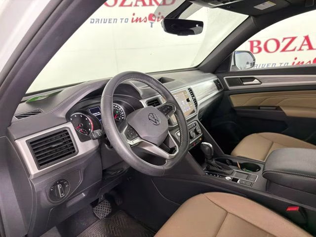 2021 Pure White Volkswagen Atlas Cross Sport 2.0T SE w/Technology FWD SUV