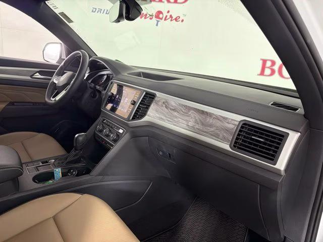 2021 Pure White Volkswagen Atlas Cross Sport 2.0T SE w/Technology FWD SUV