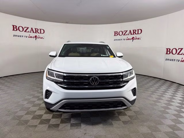 2021 Pure White Volkswagen Atlas Cross Sport 2.0T SE w/Technology FWD SUV