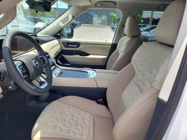 2026 Everest White Pearl Tricoat Nissan Armada Platinum Reserve 4X4 SUV