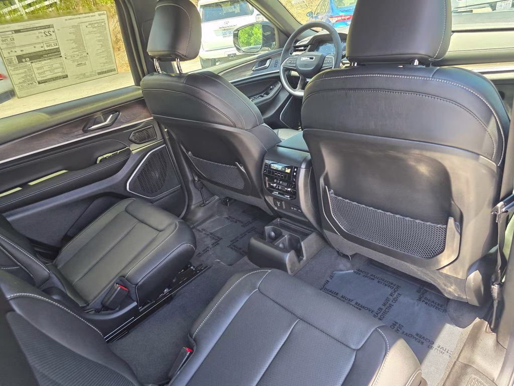 2026 Silver Zynith Jeep Grand Cherokee L Limited Reserve 4X4 SUV