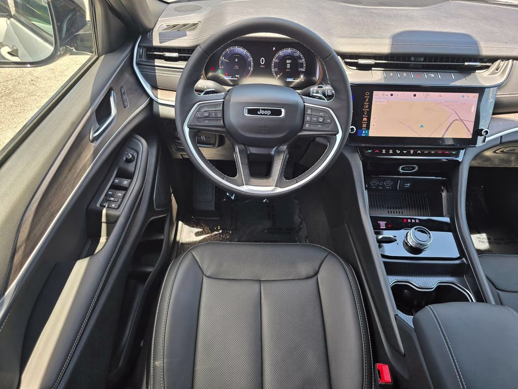 2026 Silver Zynith Jeep Grand Cherokee L Limited Reserve 4X4 SUV